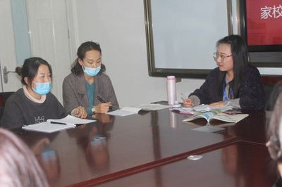 家校共攜手，齊心育桃李 鳳凰路學(xué)校開(kāi)展家長(zhǎng)沙龍活動(dòng)，為家庭教育保駕護(hù)航